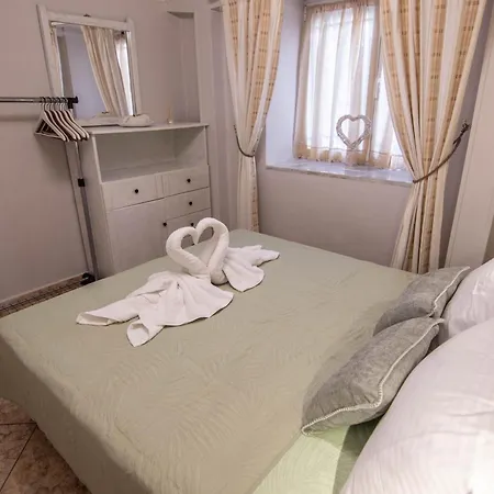 Апартамент Nonna Konstantina- Old Town Center *