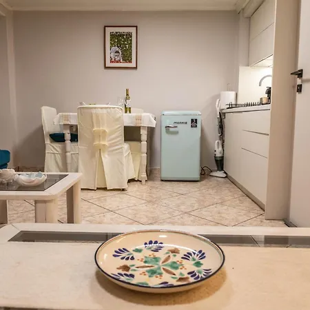 Nonna Konstantina- Old Town Center *