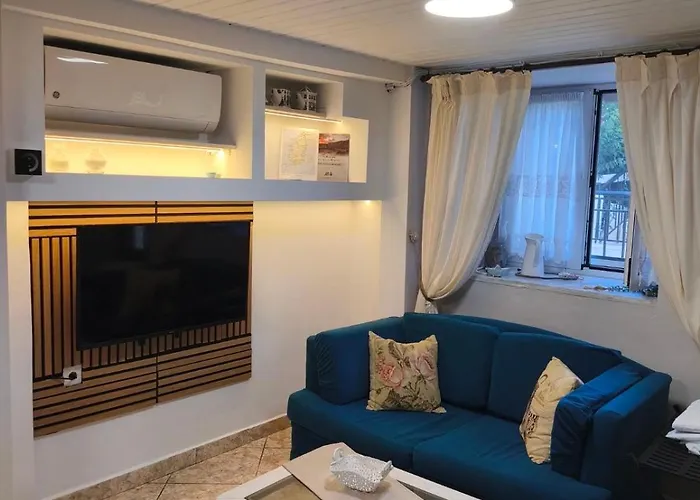 Nonna Konstantina- Old Town Center * Λευκάδα