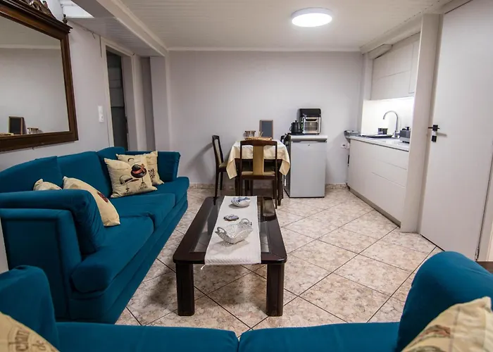 Nonna Konstantina- Old Town Center Λευκάδα